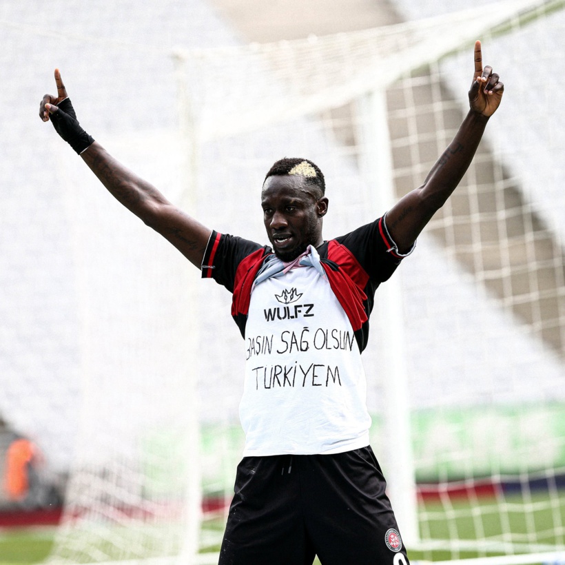 Super Lig turc : Mbaye Diagne s’offre un triplé et une passe décisive face à Sivasspor