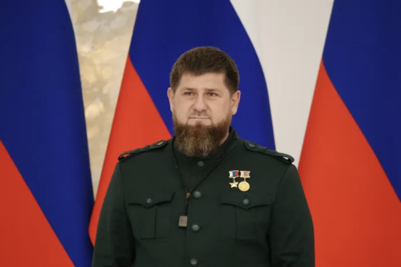 Le leader tchétchène et “limier de Poutine”, Ramzan Kadyrov, serait “gravement malade” après un empoisonnement présumé Le leader tchétchène et “limier de Poutine”, Ramzan Kadyrov, serait “gravement malade” après un empoisonnement présumé