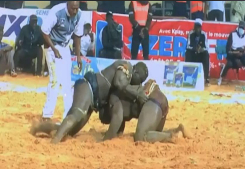 Une confusion totale à l’Arène nationale: un combat, deux chutes, un vainqueur incertain