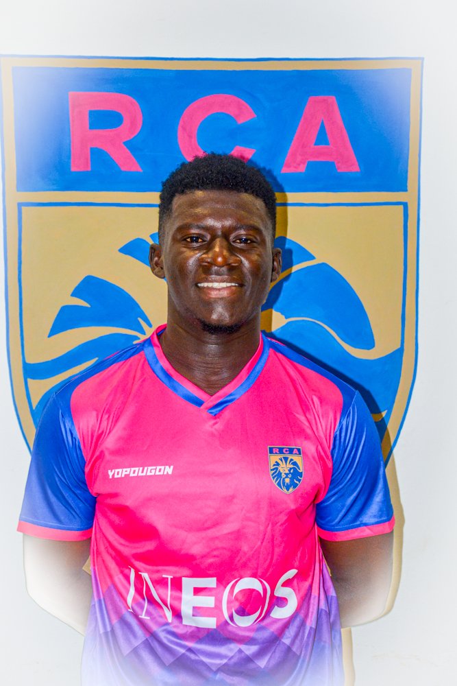 Football : un joueur ivoirien décède d'un malaise en plein match