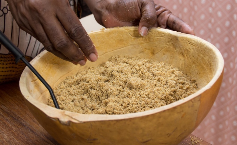 Thiés : deux coépouses se crêpent le chignon pour du couscous Thiés : deux coépouses se crêpent le chignon pour du couscous