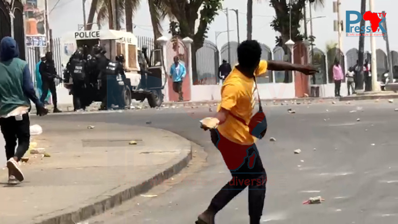 Echauffourées à Saint-Louis : acculées par les jeunes, les forces de l'ordre prennent la fuite (Vidéo)