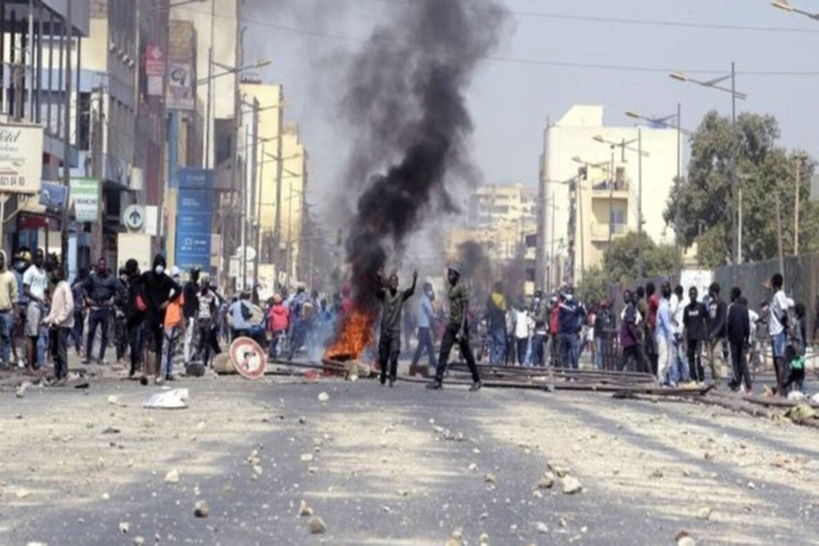 Pastef annonce 180 arrestations dans ses rangs et plusieurs blessés Pastef annonce 180 arrestations dans ses rangs et plusieurs blessés