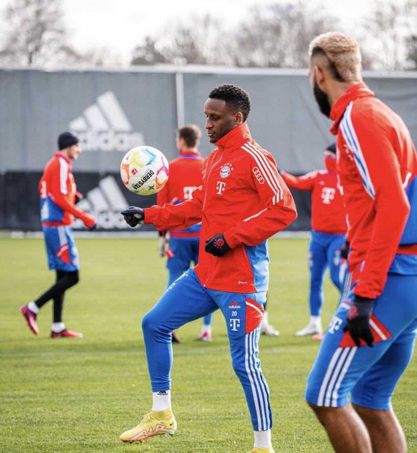 Bouna Sarr lance une pique à Aliou Cissé sur Instagram: « un chef de meute n’abandonne jamais une bête blessée » Bouna Sarr lance une pique à Aliou Cissé sur Instagram: « un chef de meute n’abandonne jamais une bête blessée »