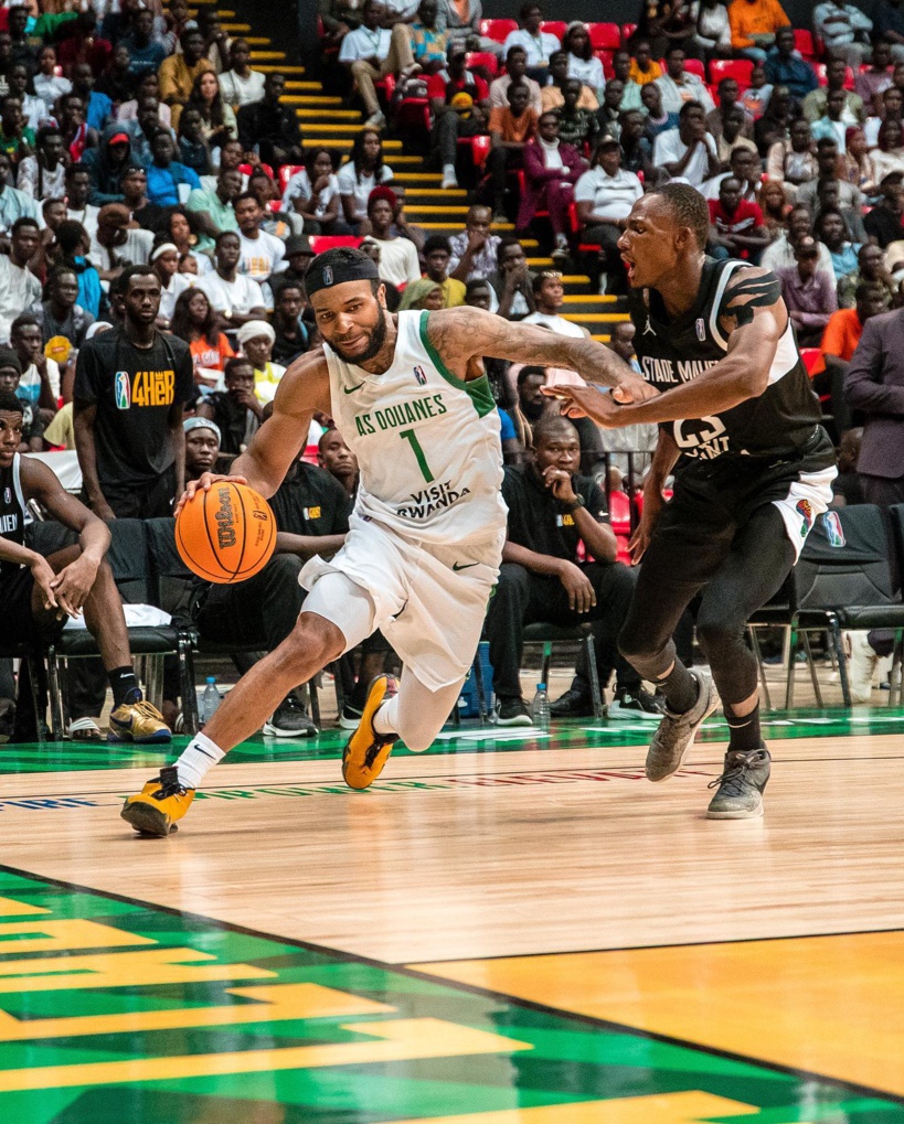 Basket Africa League : l’AS Douanes bat Kwara Falcons (75-68) et fait un grand pas vers la qualification aux playoffs Basket Africa League : l’AS Douanes bat Kwara Falcons (75-68) et fait un grand pas vers la qualification aux playoffs