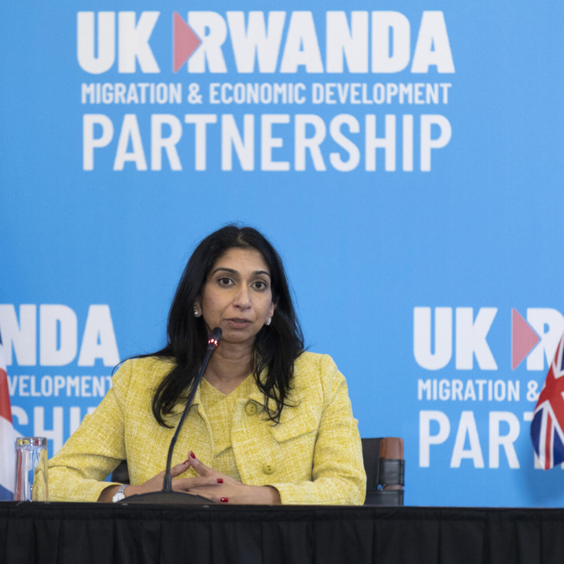 La ministre de l'Intérieur britannique au Rwanda pour renforcer l'accord migratoire La ministre de l'Intérieur britannique au Rwanda pour renforcer l'accord migratoire