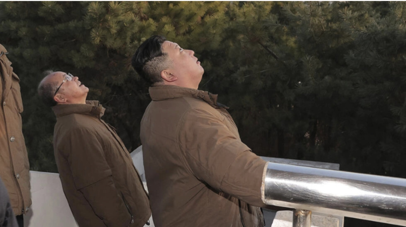 La Corée du Nord lance un missile balistique vers la mer du Japon La Corée du Nord lance un missile balistique vers la mer du Japon