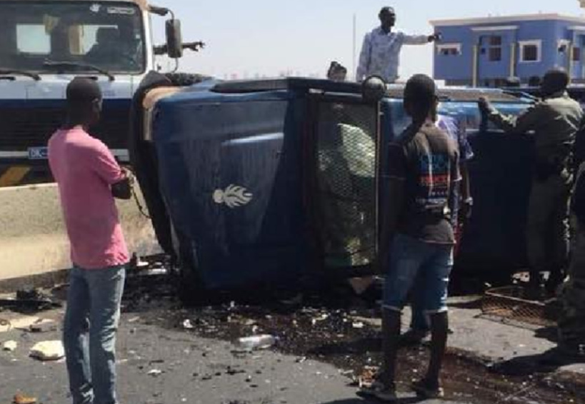 Grave accident d’un véhicule de la Gendarmerie à Dakar: plusieurs blessés enregistrés Grave accident d’un véhicule de la Gendarmerie à Dakar: plusieurs blessés enregistrés