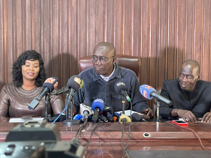 Benno Bokk Yaakar valide un 3e mandat de Macky Sall Benno Bokk Yaakar valide un 3e mandat de Macky Sall