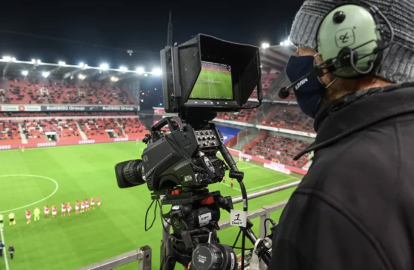 Interdiction de la pub pour les jeux de hasard: des poids lourds du sport belge devant la justice Interdiction de la pub pour les jeux de hasard: des poids lourds du sport belge devant la justice