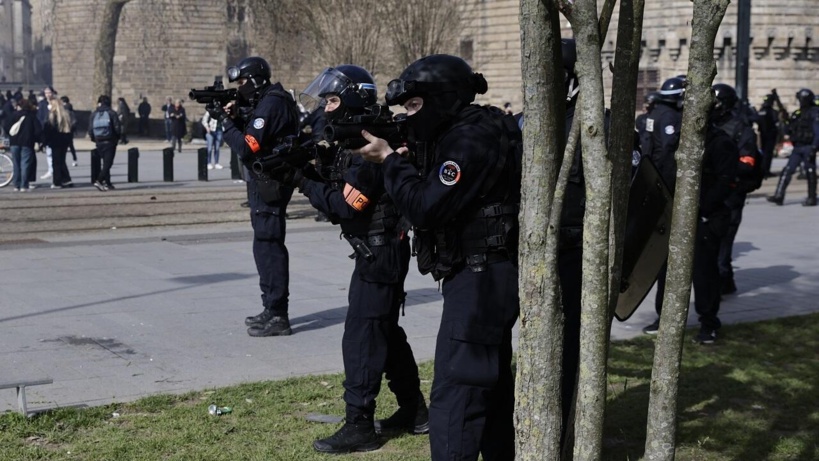 L’Assemblée nationale divisée sur la question du maintien de l’ordre en France L’Assemblée nationale divisée sur la question du maintien de l’ordre en France