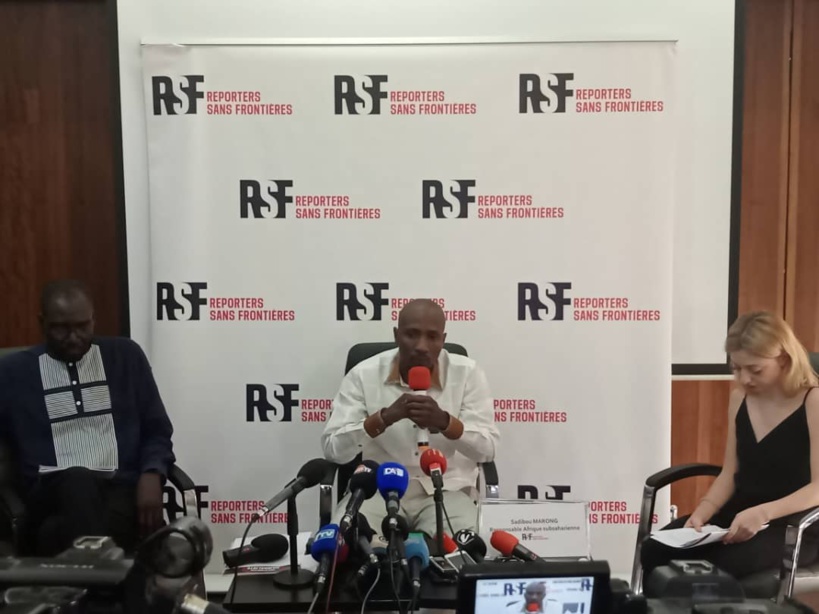 "Dans la peau d’un journaliste au Sahel" : le rapport de Rsf dévoile les "dangers" qui menacent le métier "Dans la peau d’un journaliste au Sahel" : le rapport de Rsf dévoile les "dangers" qui menacent le métier