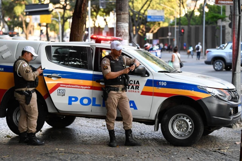Brésil: quatre enfants tués lors d'une attaque à l'arme blanche dans une crèche Brésil: quatre enfants tués lors d'une attaque à l'arme blanche dans une crèche