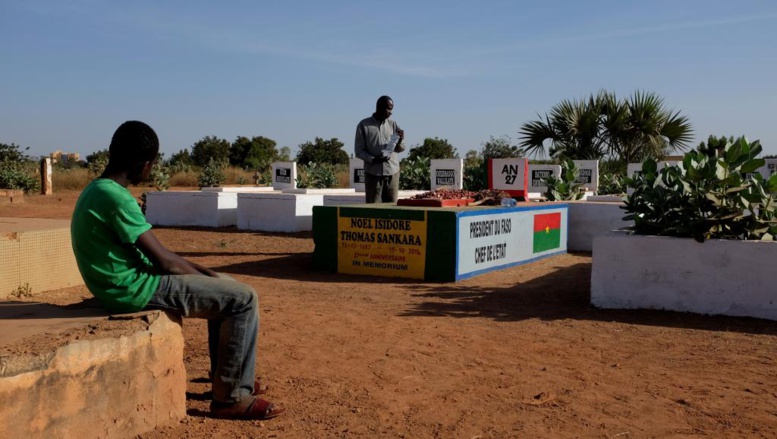 La tombe de Thomas Sankara au cimetière de Dagnoen de Ouagadougou, 22 novembre. La tombe de Thomas Sankara au cimetière de Dagnoen de Ouagadougou, 22 novembre.
