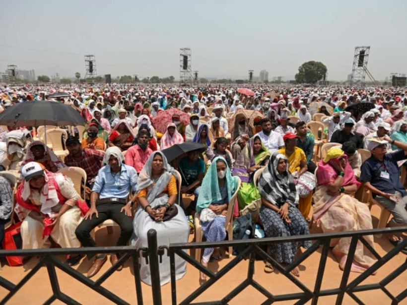 Inde: 11 personnes meurent d'un coup de chaleur près de Bombay pendant un rassemblement Inde: 11 personnes meurent d'un coup de chaleur près de Bombay pendant un rassemblement