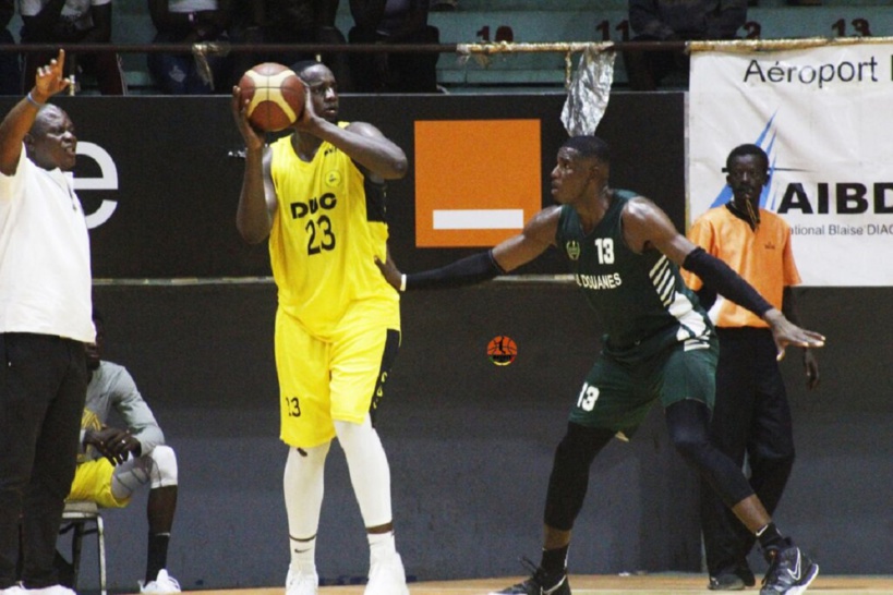Basket - N1 masculin : Douane invincible, Louga BC se rapproche des play-offs Basket - N1 masculin : Douane invincible, Louga BC se rapproche des play-offs