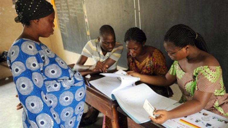 Un bureau de vote à Cotonou lors de la présidentielle du 13 mars 2011. AFP/PIUS UTOMI EKPEI Un bureau de vote à Cotonou lors de la présidentielle du 13 mars 2011. AFP/PIUS UTOMI EKPEI