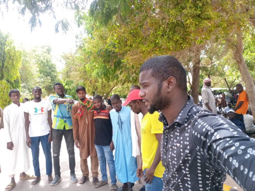 Sénégalais en difficulté au Soudan: une cellule de crise mise sur pied pour "assurer leur protection" (ministre) Sénégalais en difficulté au Soudan: une cellule de crise mise sur pied pour "assurer leur protection" (ministre)