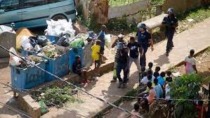 Mayotte: un collectif demande l'abandon de l'opération anti-migrants «Wuambushu»