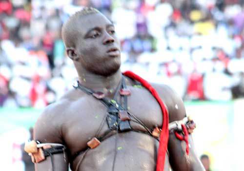 Sa Thiés engrosse la sœur du comédien Tann Bombé