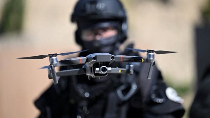 Manifestations du 1er-Mai: l'utilisation de drones par la police contestée en justice