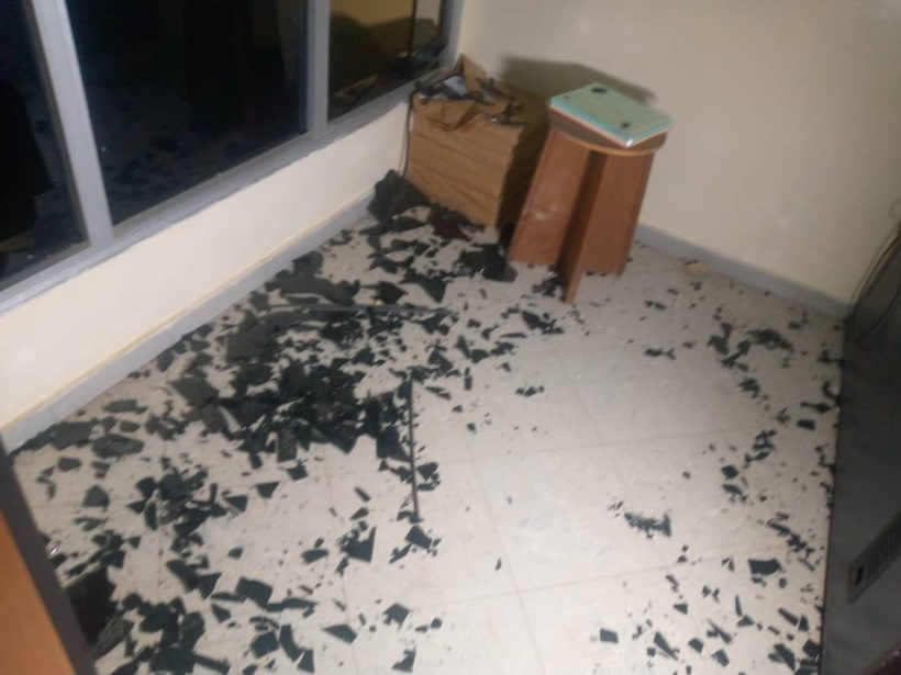 Clôture des inscriptions à Touba : la Sous-préfecture de Ndam saccagée, une personne arrêtée Clôture des inscriptions à Touba : la Sous-préfecture de Ndam saccagée, une personne arrêtée