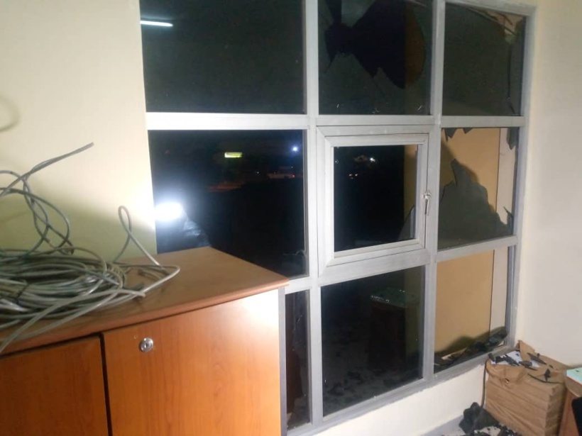 Clôture des inscriptions à Touba : la Sous-préfecture de Ndam saccagée, une personne arrêtée Clôture des inscriptions à Touba : la Sous-préfecture de Ndam saccagée, une personne arrêtée