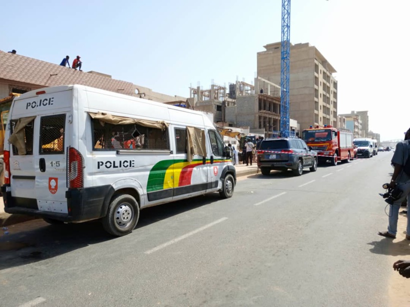 Affaissement d'une maison aux Parcelles Assainies: un policier pique une crise Affaissement d'une maison aux Parcelles Assainies: un policier pique une crise