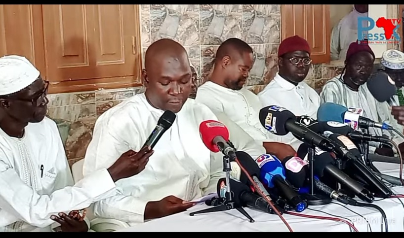 Conflit foncier à Ngor: le "mouvement Ngor Debout" demande l'arbitrage du président Macky Sall Conflit foncier à Ngor: le "mouvement Ngor Debout" demande l'arbitrage du président Macky Sall