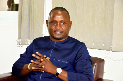 Un an après son limogeage, Papa Amadou Sarr regrette rien et accuse les proches de Macky