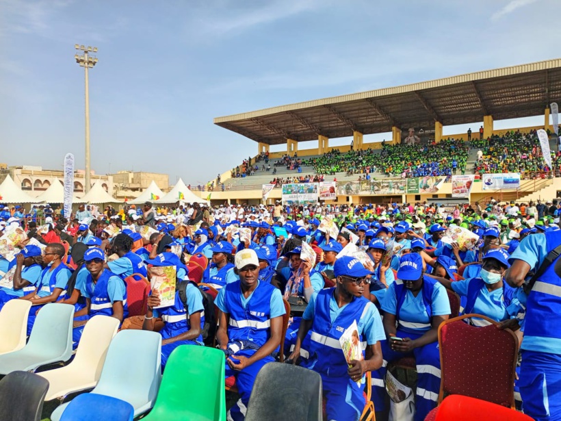 Politique d'emplois 2023 : une enveloppe triennale de 450 milliards débloqués par l’Etat pour le programme XEYU NDAW NI Politique d'emplois 2023 : une enveloppe triennale de 450 milliards débloqués par l’Etat pour le programme XEYU NDAW NI