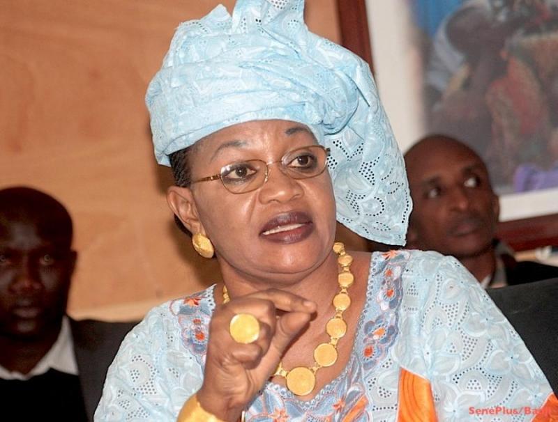 Appel au dialogue : Aïda  Mbodj dit « non » à Macky Sall