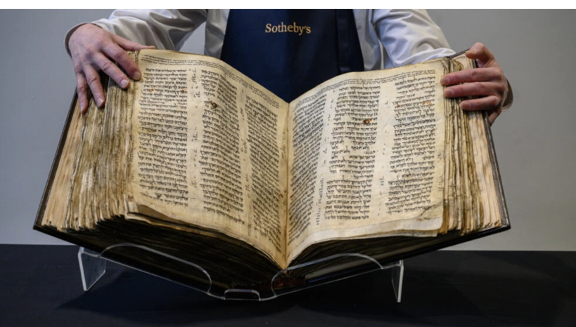 Marché de l'art à New York: une Bible du Xe siècle, un Douanier Rousseau et un Klimt aux enchères Marché de l'art à New York: une Bible du Xe siècle, un Douanier Rousseau et un Klimt aux enchères