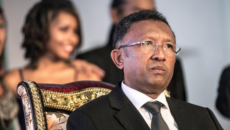 Le président malgache confirme avoir rencontré Ravalomanana à Nosy Be Le président malgache confirme avoir rencontré Ravalomanana à Nosy Be