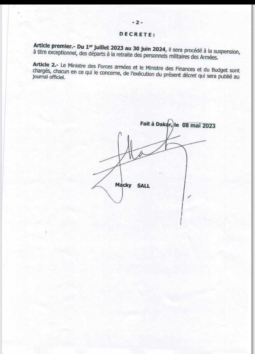 Personnels militaires des armées: Macky Sall décrète la suspension des départs à la retraite Personnels militaires des armées: Macky Sall décrète la suspension des départs à la retraite