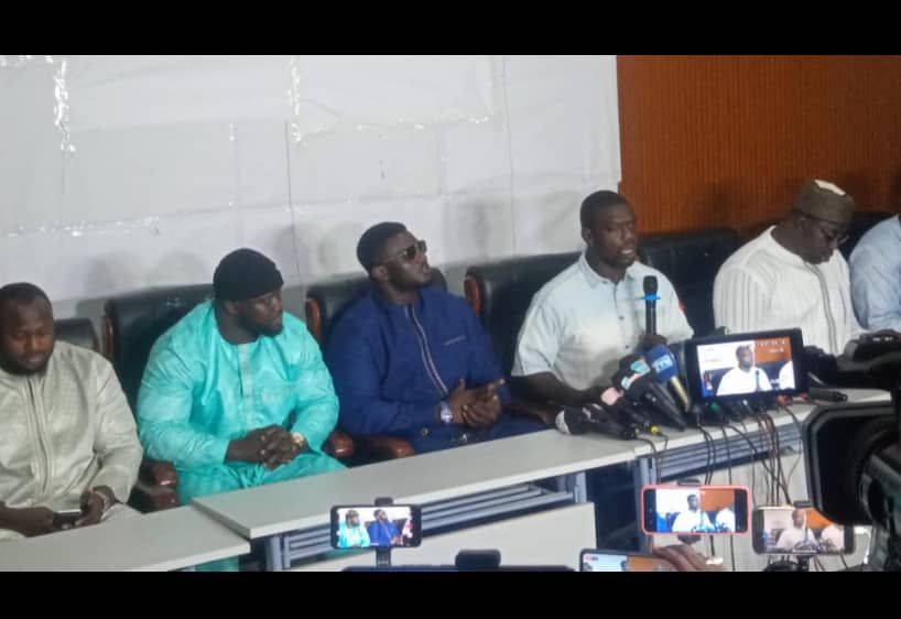 Les lutteurs justifient leur présence au Palais et invitent les Sénégalais à avoir un "esprit de dépassement"