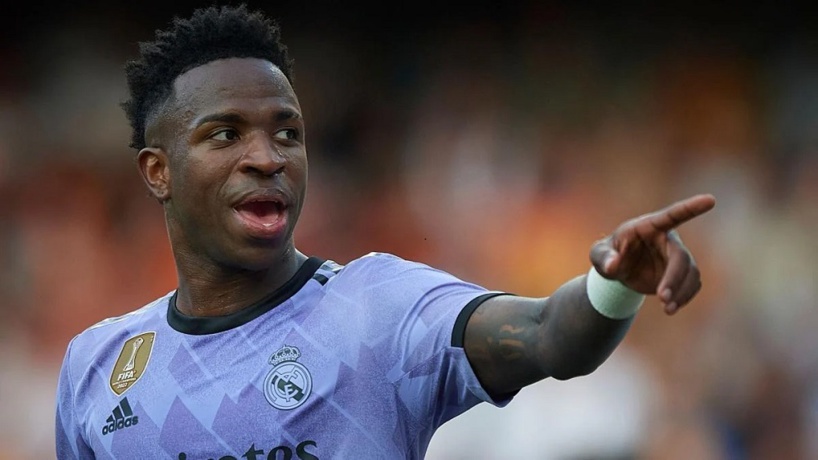 Mbappé, Neymar, Ferdinand... le monde du foot se range derrière Vinicius, encore victime d'insultes racistes en Espagne Mbappé, Neymar, Ferdinand... le monde du foot se range derrière Vinicius, encore victime d'insultes racistes en Espagne