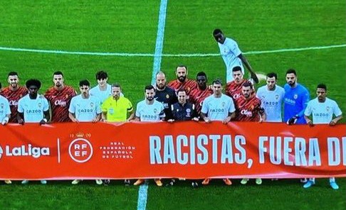 Valence : Moukhtar Diakhaby refuse de poser à côté d’une banderole contre le racisme