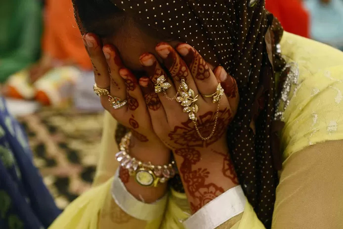 Une femme immolée par des membres de sa famille au Pakistan