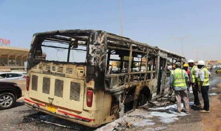 Plus de 100 bus incendiés à Dakar Dem Dikk : l'inter-syndicat des travailleurs hausse le ton 