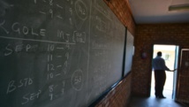 Une salle de classe en Afrique du Sud. AFP PHOTO / MUJAHID SAFODIEN Une salle de classe en Afrique du Sud. AFP PHOTO / MUJAHID SAFODIEN