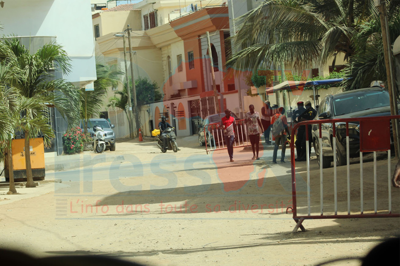 Cité Keur Gorgui: un assouplissement des barrières noté, pas de nouvelles de Sonko, mais ses avocats rassurent Cité Keur Gorgui: un assouplissement des barrières noté, pas de nouvelles de Sonko, mais ses avocats rassurent