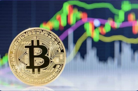 Petit à petit : comment Bitcoin fait pencher la balance de la finance mondiale