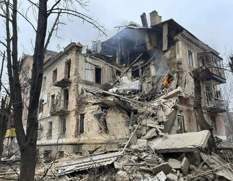 Russie: un immeuble résidentiel touché par un drone dans une ville du sud
