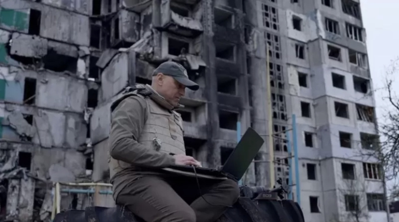 Des plateformes de médias sociaux effacent les preuves de crimes de guerre grâce à l'intelligence artificielle