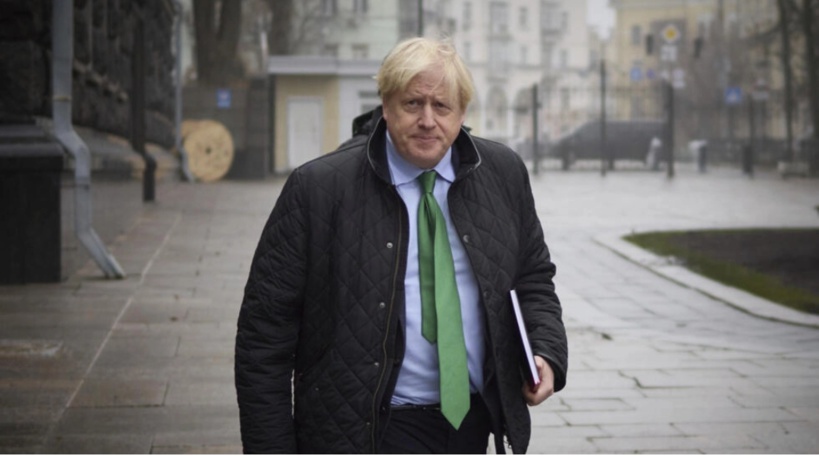 Rattrapé par le «partygate», Boris Johnson démissionne de son mandat de député
