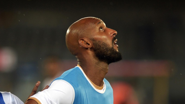 Incroyable! Nicolas Anelka devrait continuer sa carrière en Algérie Incroyable! Nicolas Anelka devrait continuer sa carrière en Algérie