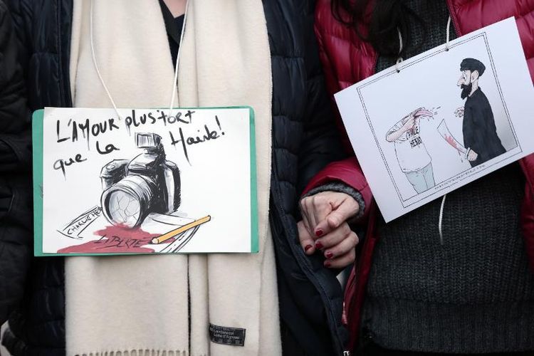 Marche Charlie Hebdo: une belle unanimité républicaine et quelques fausses notes