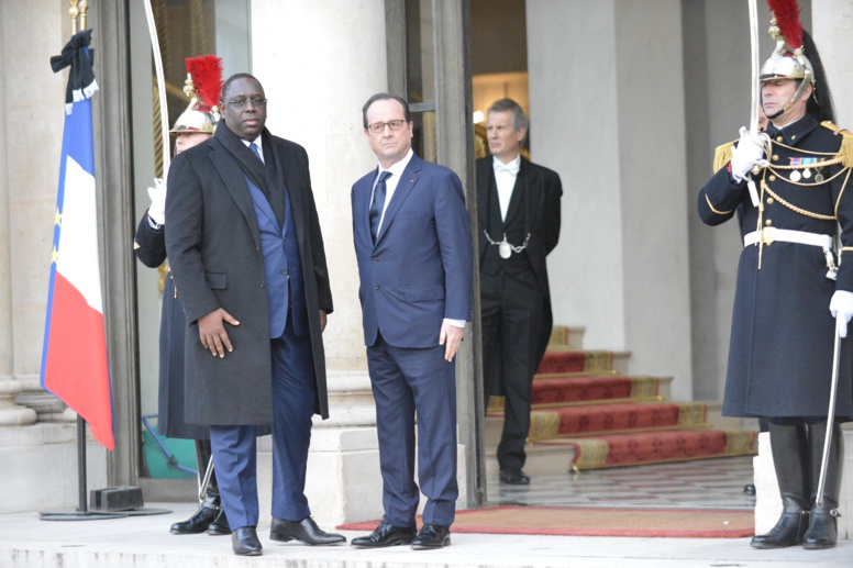 « Macky Sall est Charlie » : les raisons du déplacement à Paris « Macky Sall est Charlie » : les raisons du déplacement à Paris