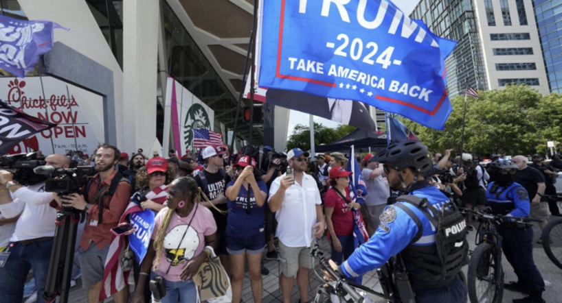 Donald Trump plaide non coupable lors de sa comparution devant la justice fédérale Donald Trump plaide non coupable lors de sa comparution devant la justice fédérale